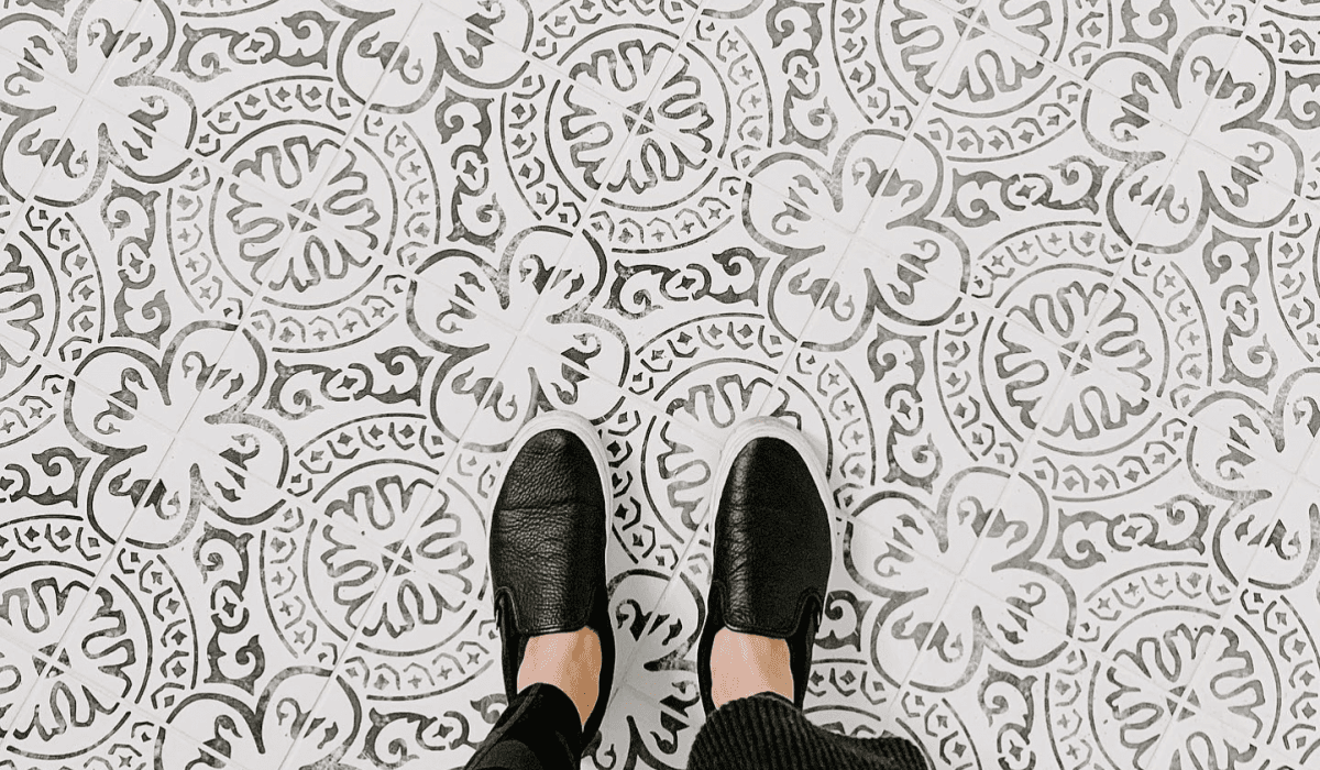 Encaustic Tile: History, Materials, and Uses article feature
